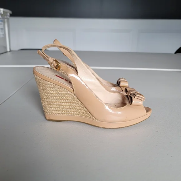 Prada Patent Leather Nude Beige Bow Wedges Slingback Size 38.5